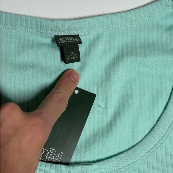 Wild Fable Short Sleeve Tee Turquoise Size Medium Snap Placket NWT Ribbed - Picture 5 of 7